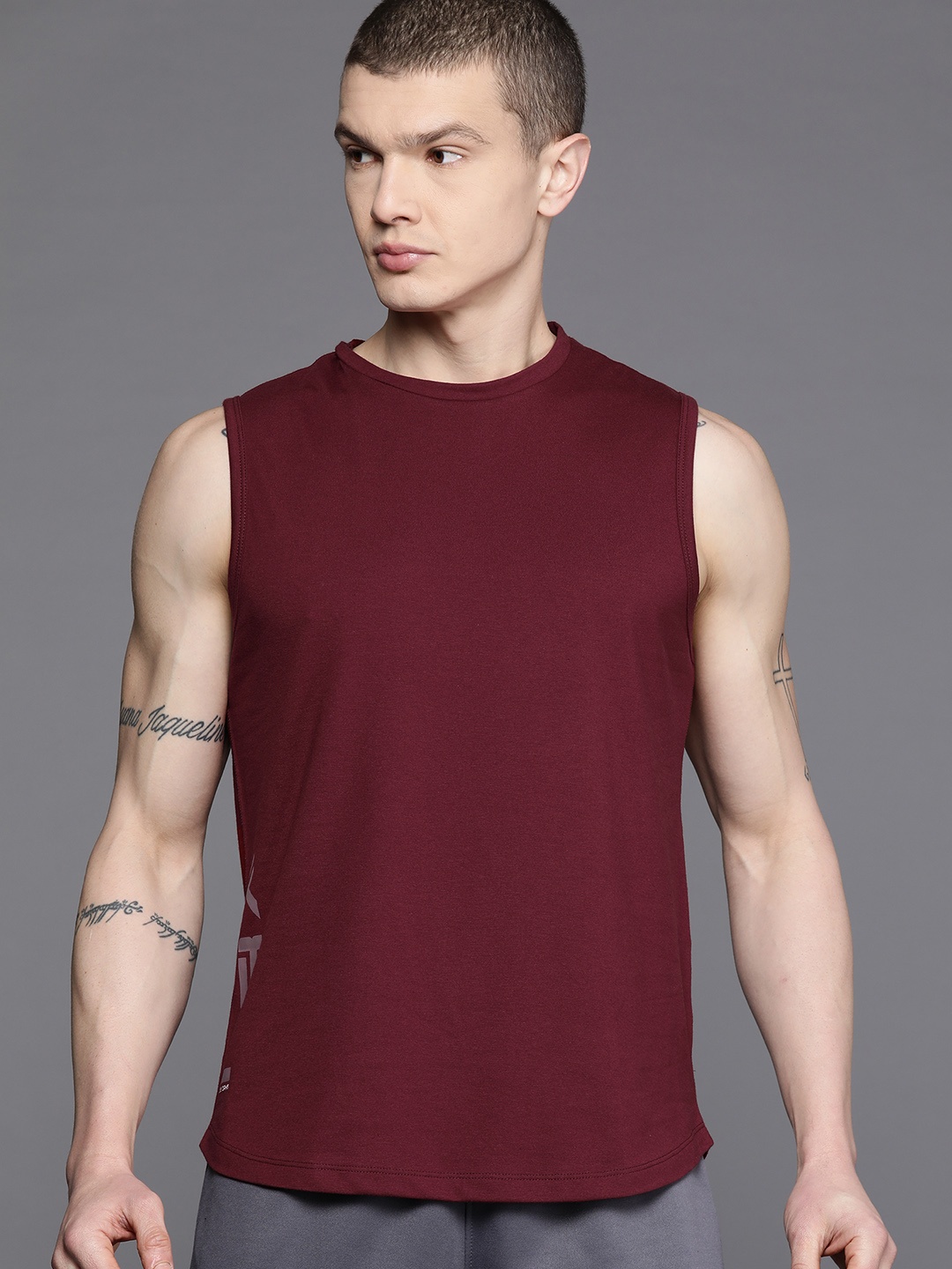 

HRX by Hrithik Roshan Brand Logo Print Detail Rapid-Dry Training T-shirt, Maroon