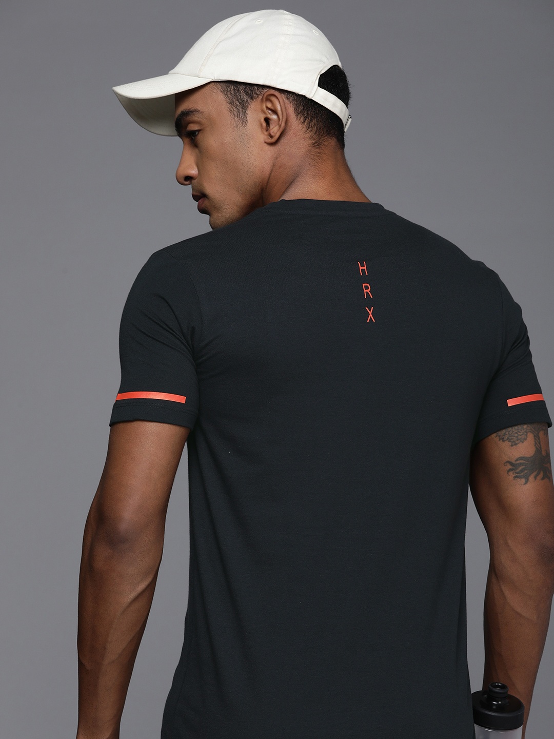

HRX by Hrithik Roshan Solid Round Neck Training T-shirt, Black