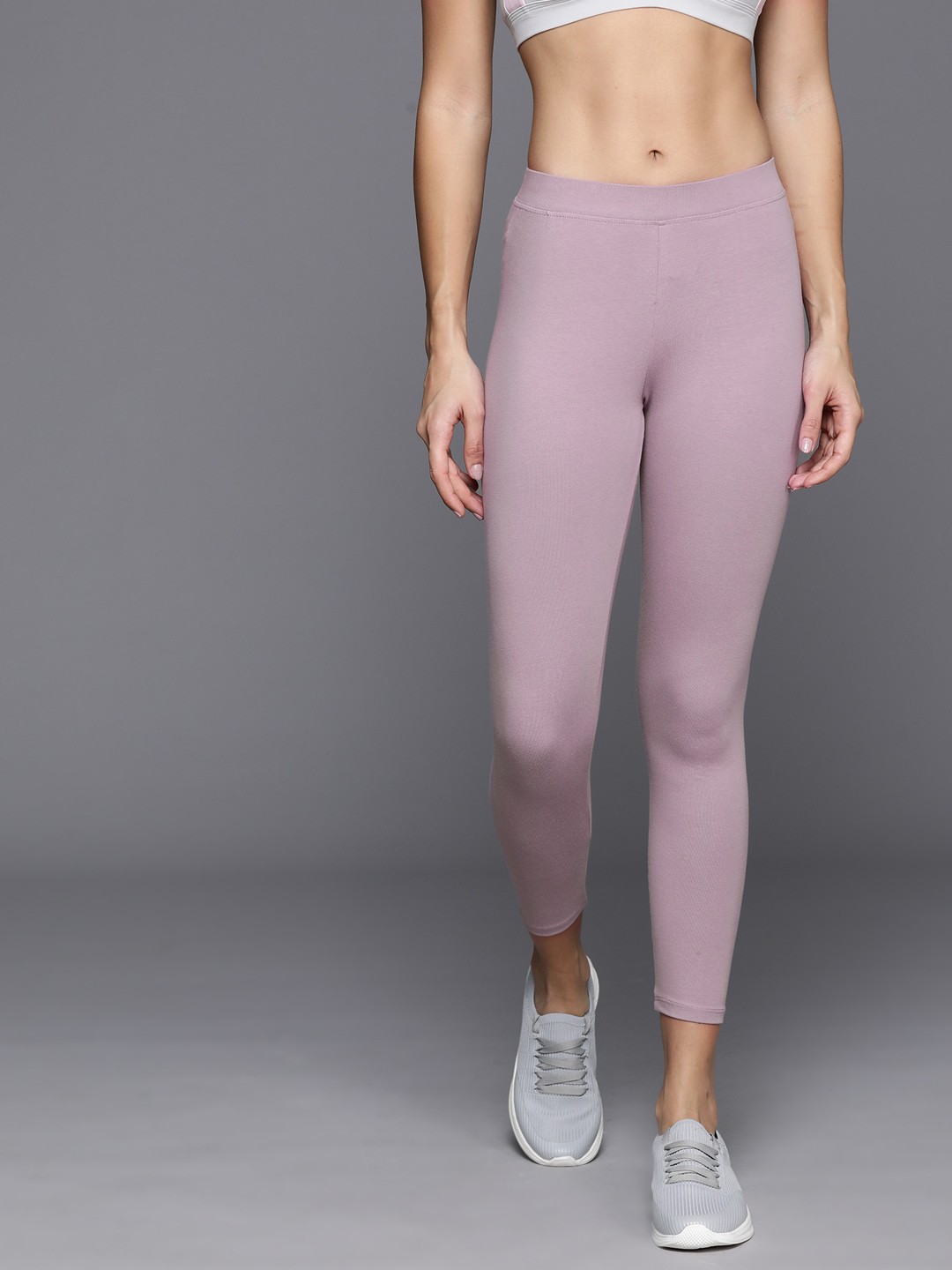 

HRX by Hrithik Roshan Women Cropped Tights, Pink