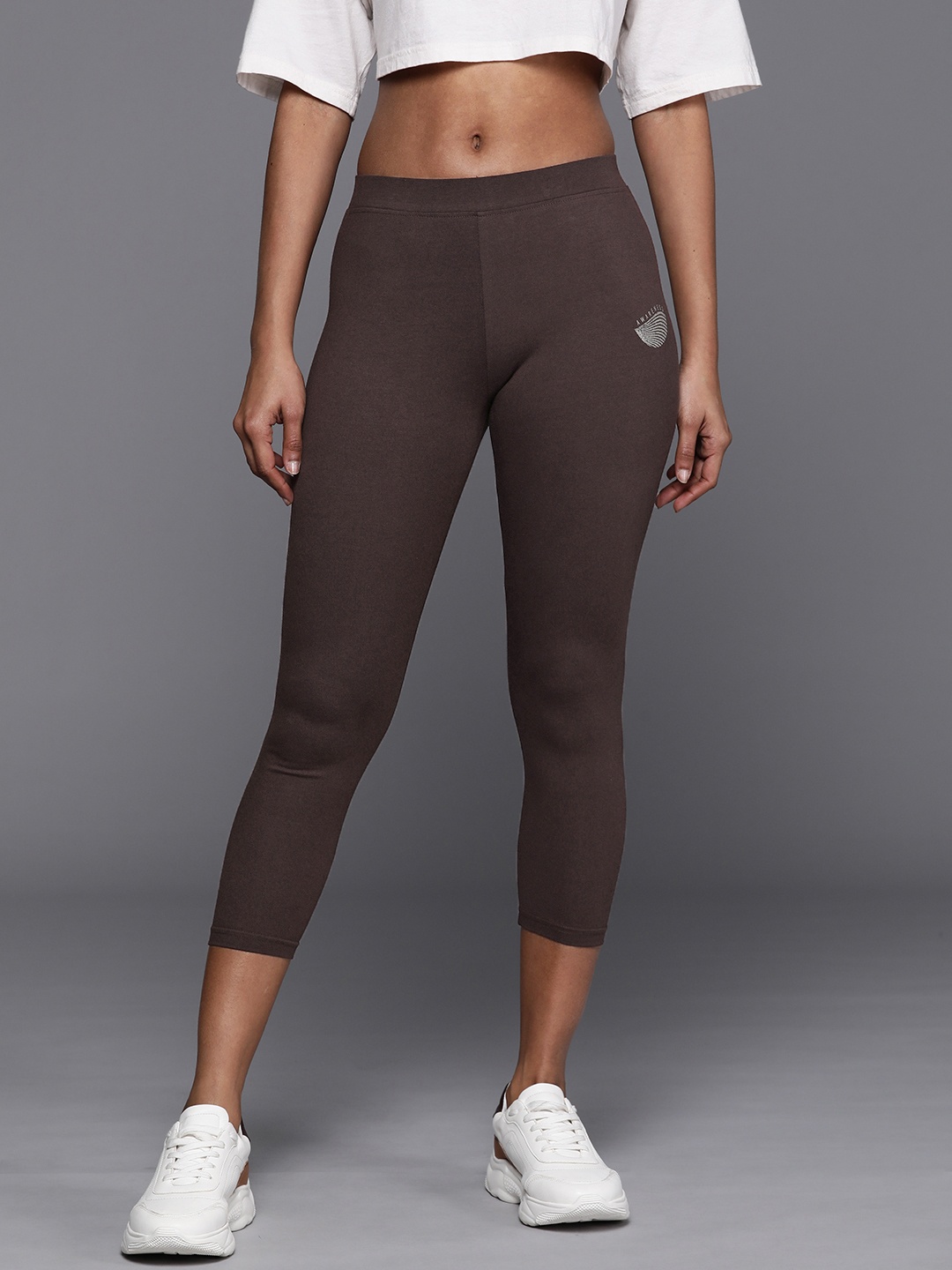 

HRX by Hrithik Roshan Women Slim Fit 3/4th Length Tights, Brown