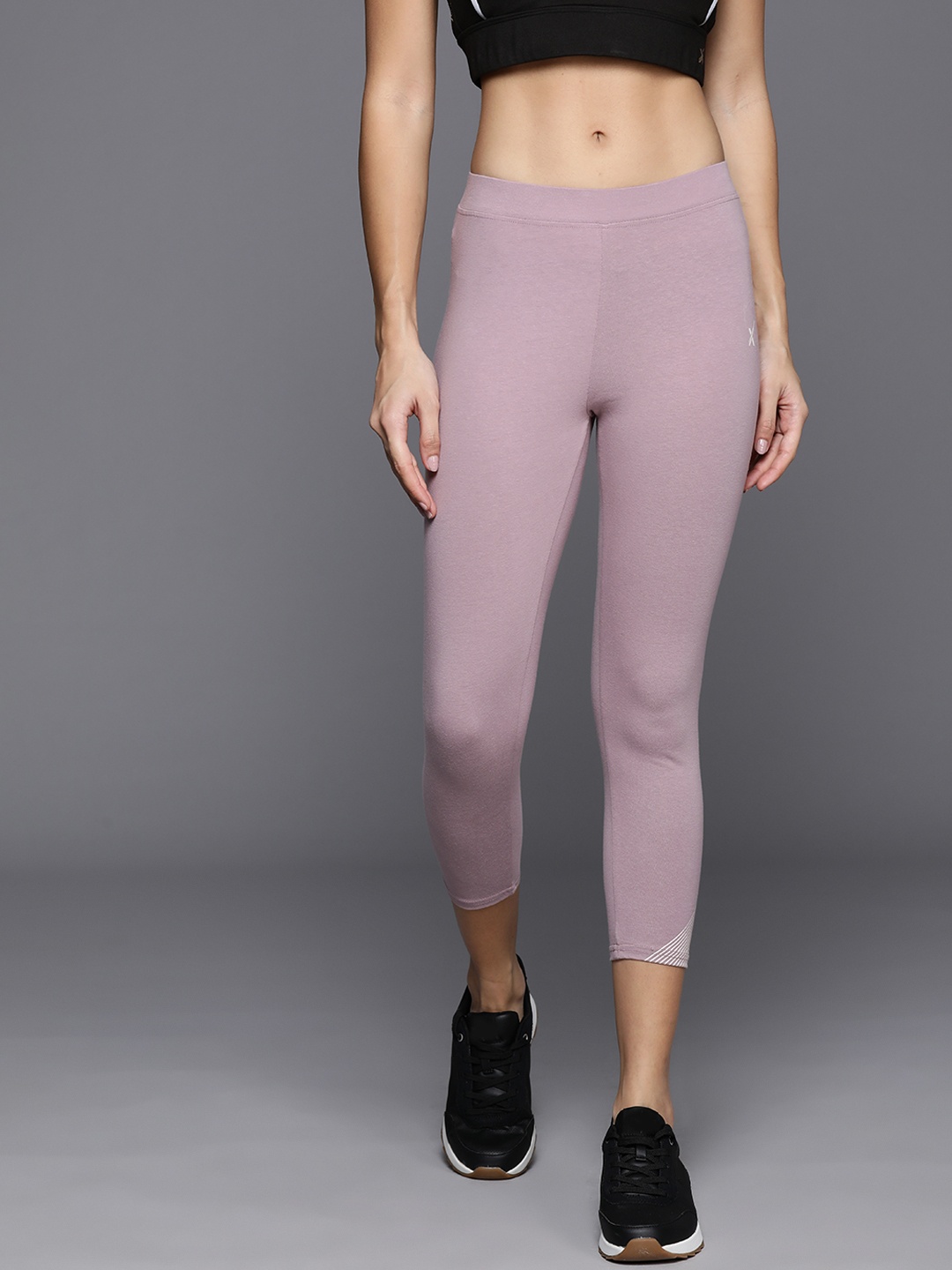 

HRX by Hrithik Roshan Women Three-Fourth Tights, Pink