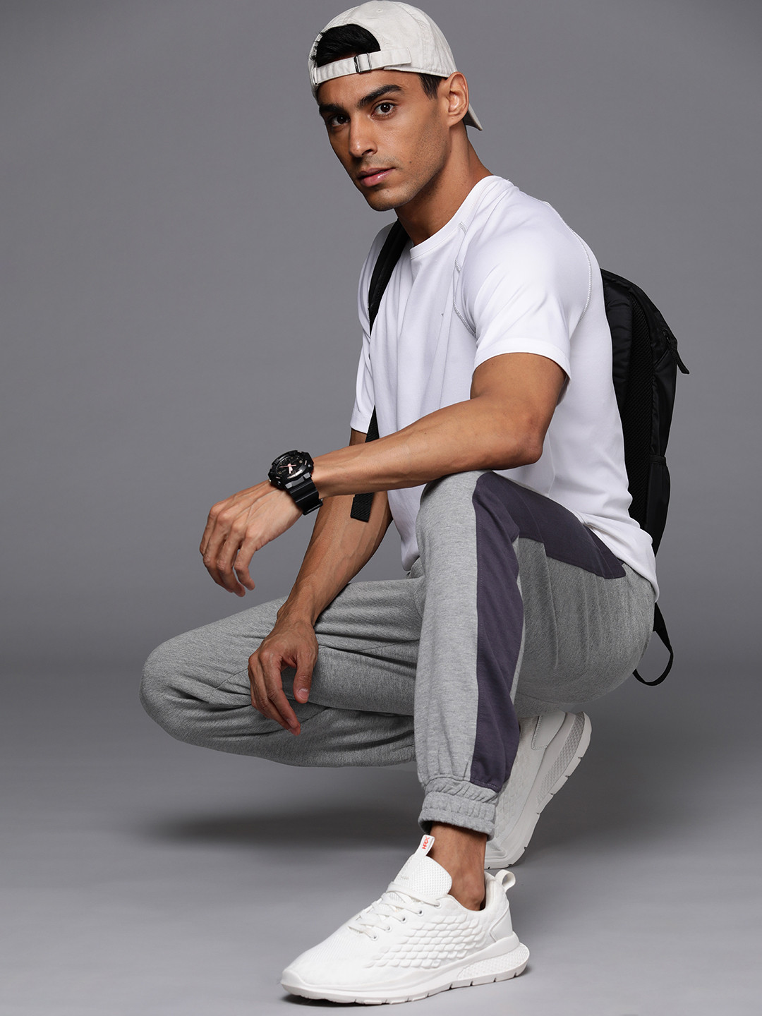 

HRX by Hrithik Roshan Men Lifestyle Joggers, Grey melange