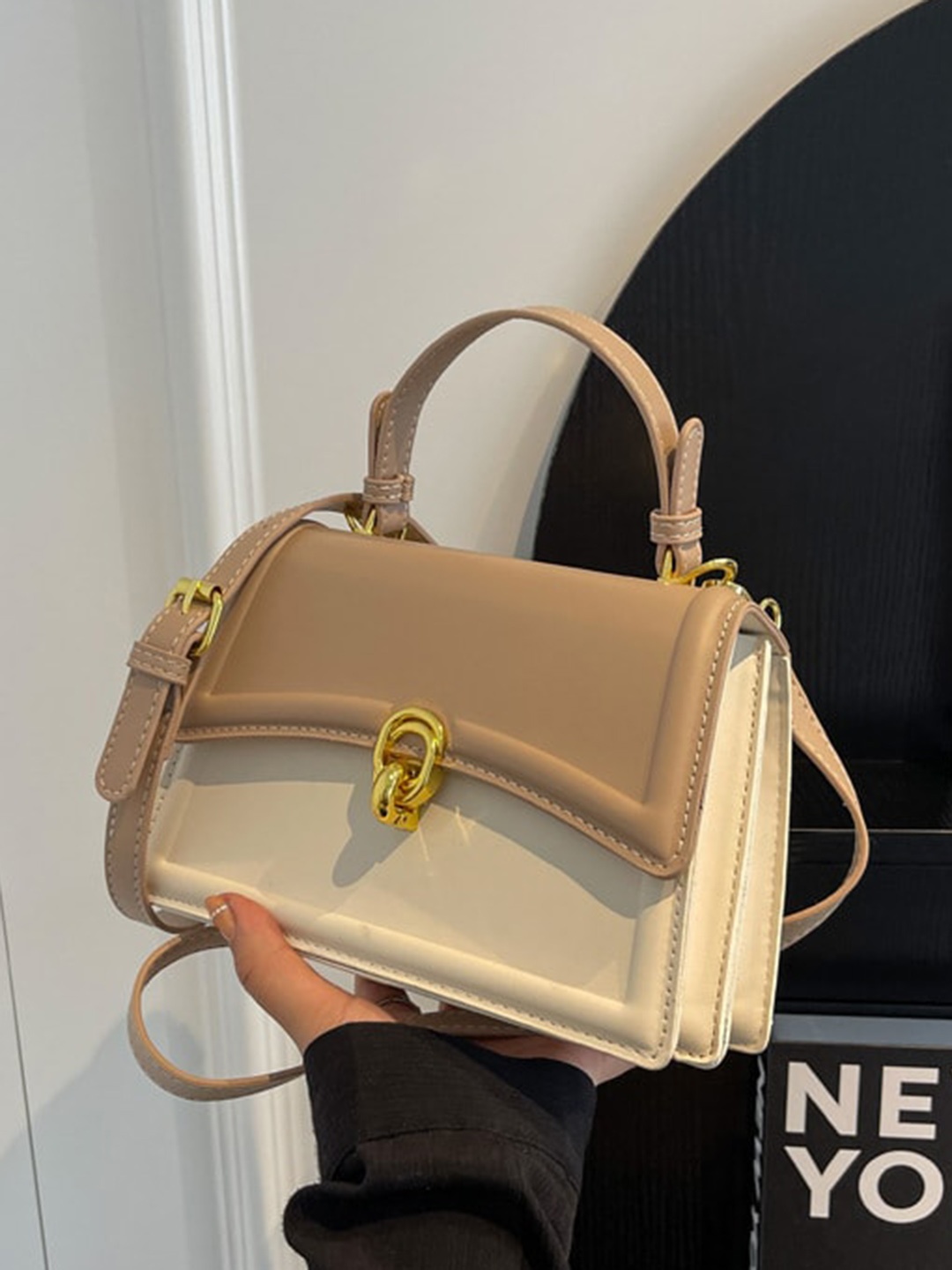 

Diana Korr Structured Handheld Bag, White