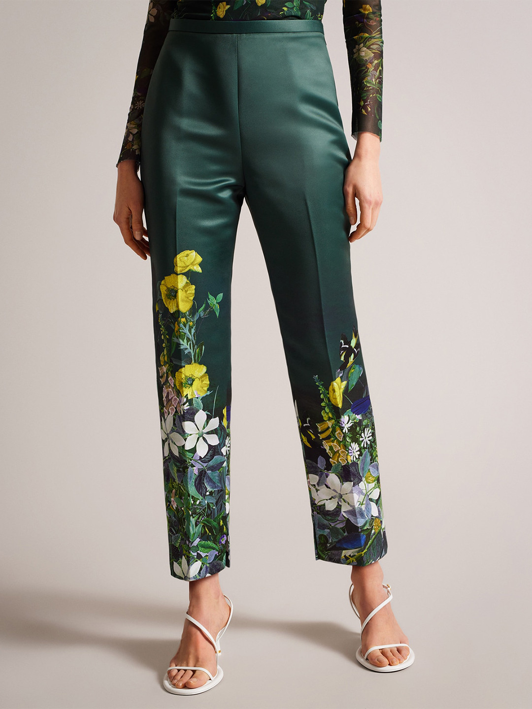

Ted Baker Women Floral Printed Mid-Rise Regular Trousers, Green