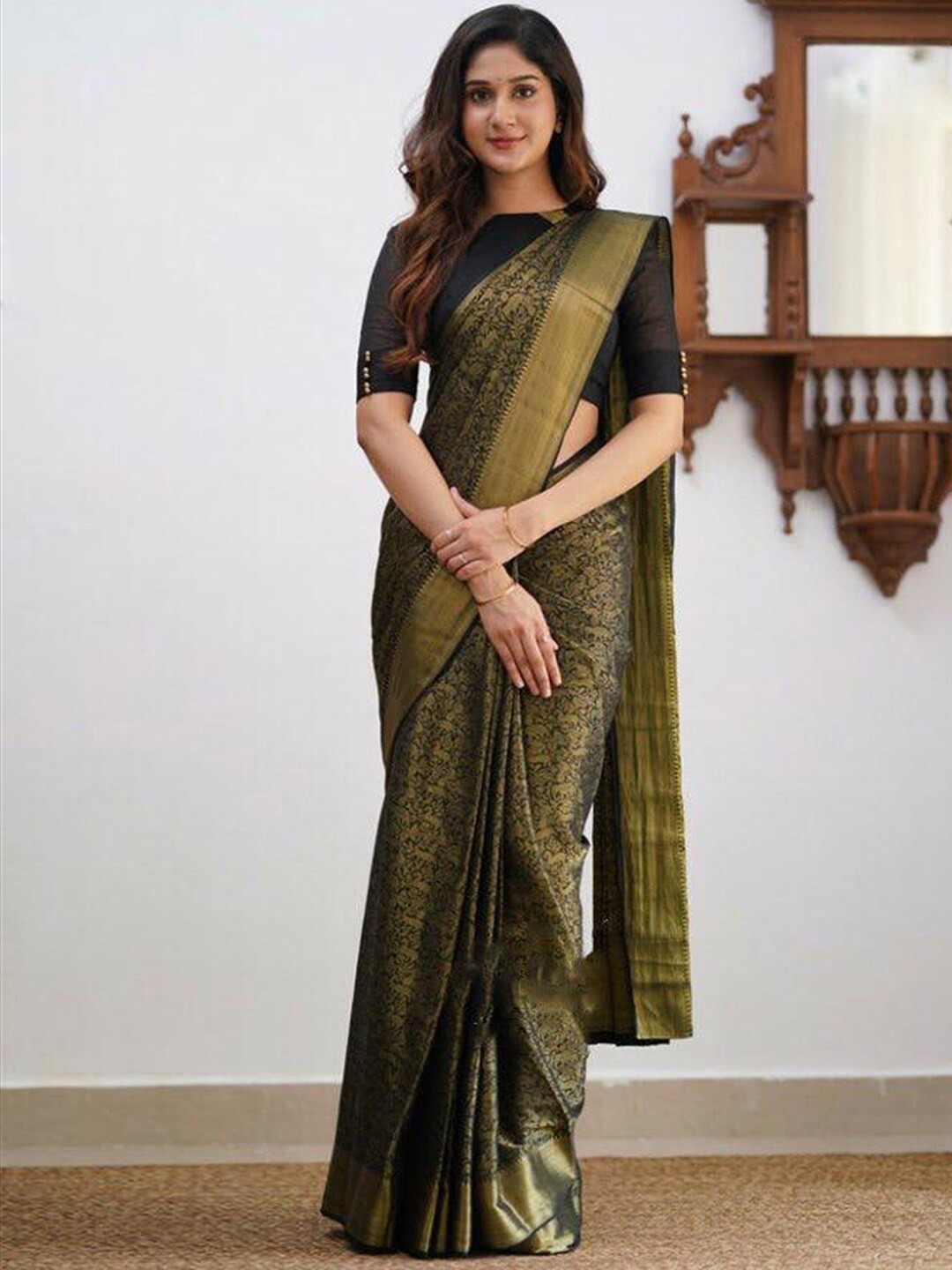 

Satrani Floral Woven Design Zari Saree, Black