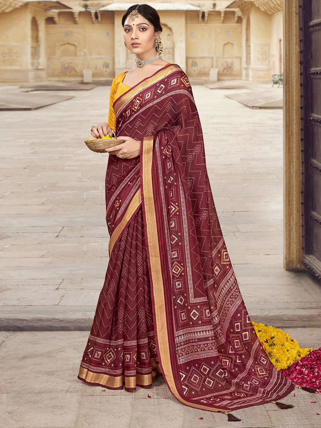 

Satrani Geometric Printed Zari Saree, Maroon