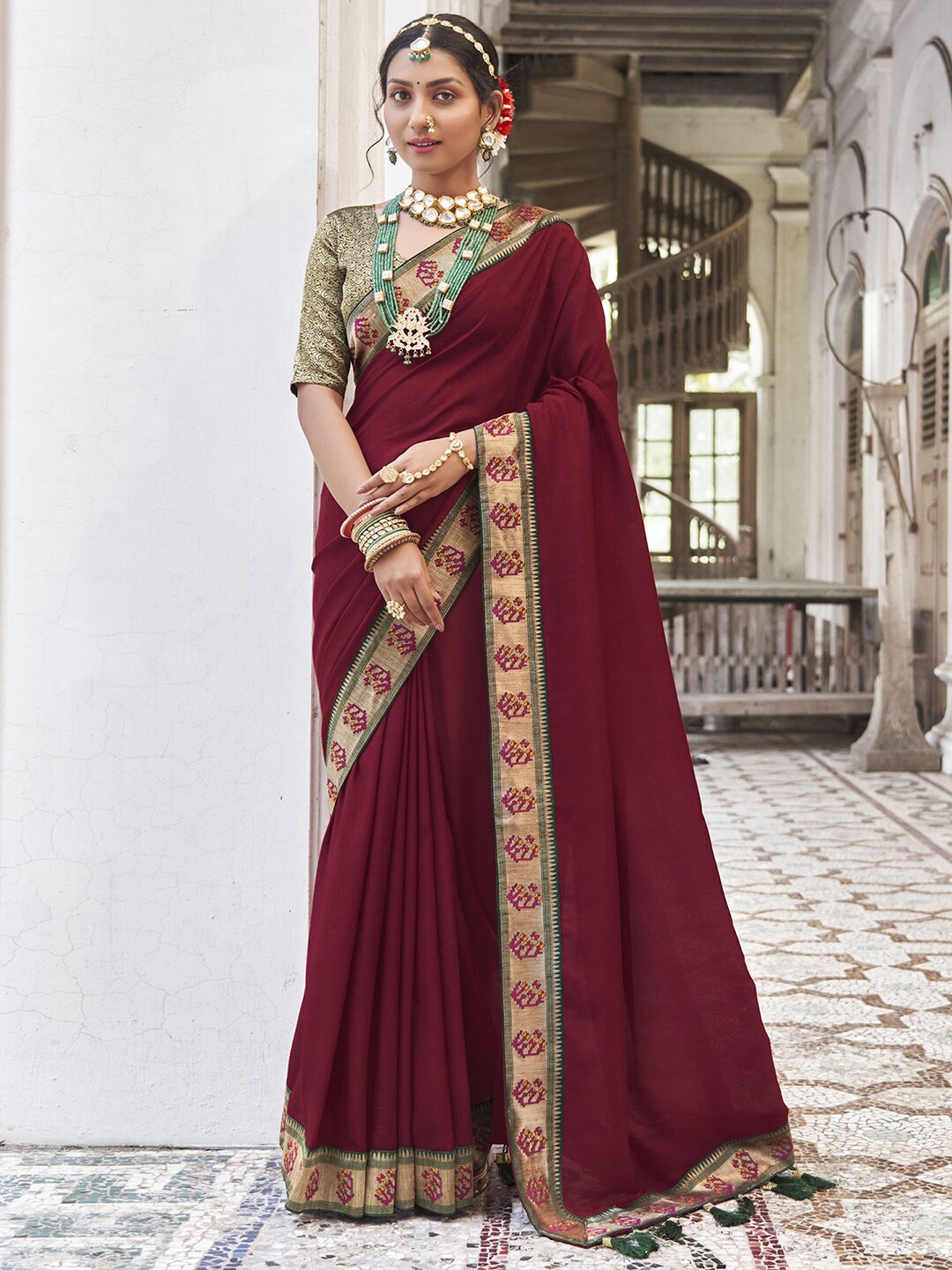 

Satrani Woven Design Border Zari Art Silk Saree, Maroon