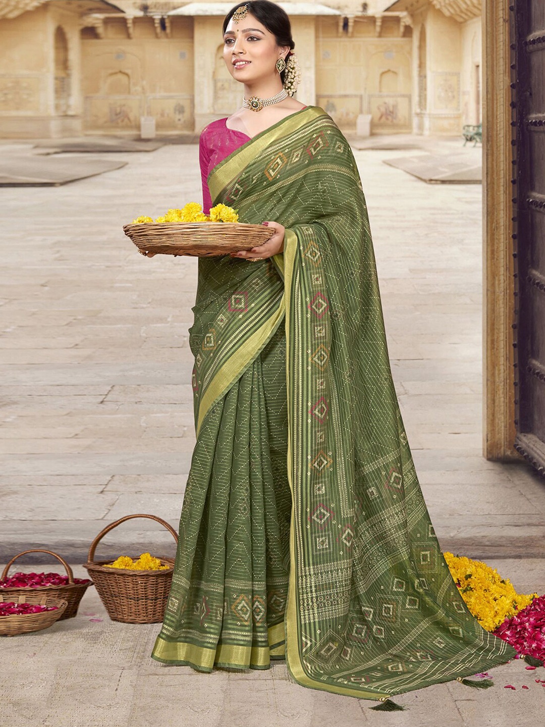 

Satrani Geometric Printed Zari Saree, Olive