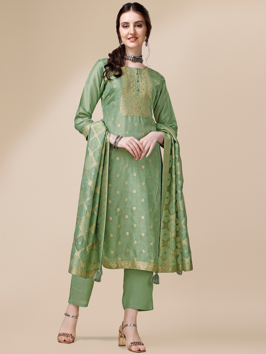 

Seerat Jacquard Silk Straight Kurta With Trousers & Rangkat Dupatta, Green