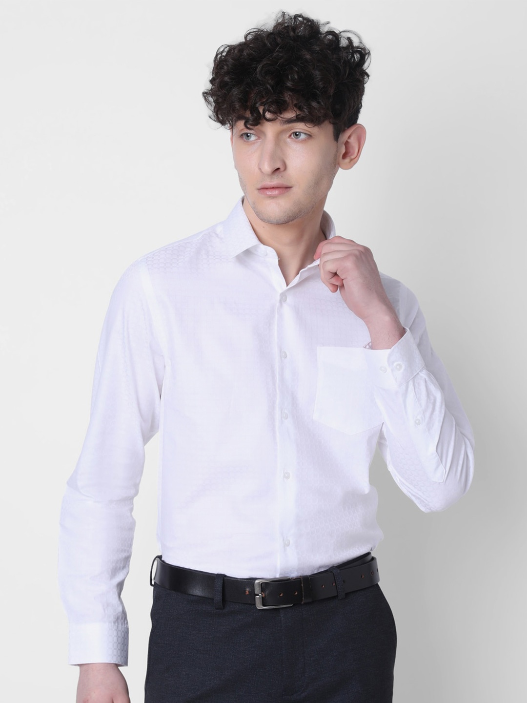 

J Hampstead Classic Opaque Self Design Formal Shirt, White