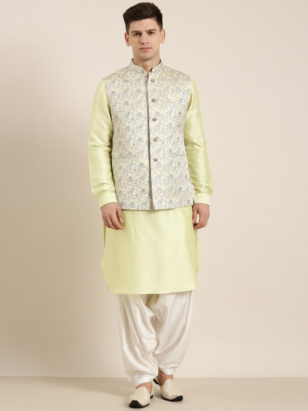 

TheEthnic.Co Straight Kurta & Dhoti Pants With Nehru Jacket, Green