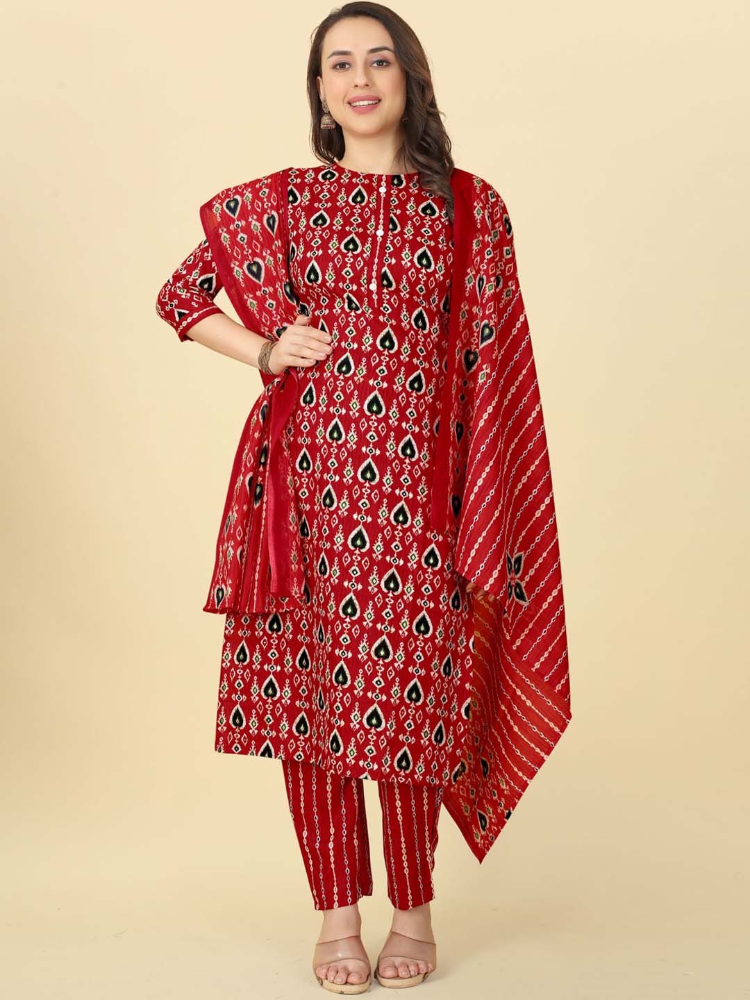 

PREMROOP- THE STYLE YOU LOVE Ethnic Motifs Printed Regular Kurta with Trousers & Dupatta, Maroon