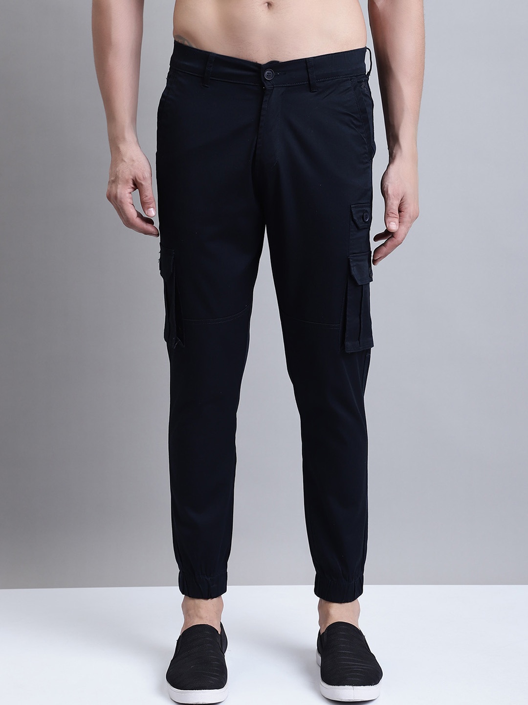 

Cantabil Men Comfort Mid-Rise Joggers, Navy blue