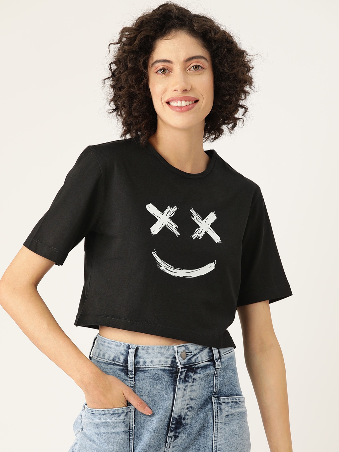 

Slenor Women Graphic Printed Crop T-shirt, Black
