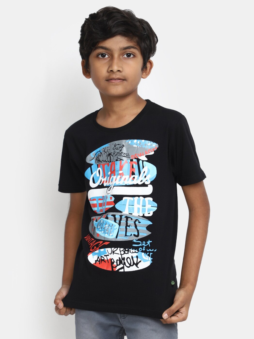 

V-Mart Boys Graphic Printed Cotton T-shirt, Black