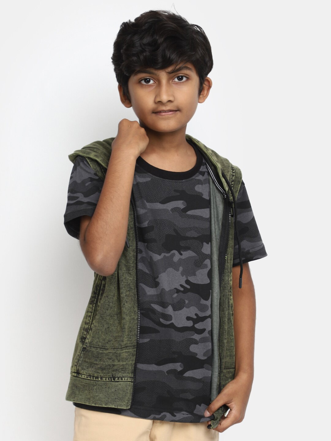 

V-Mart Boys Camouflage Printed Cotton T-shirt, Green