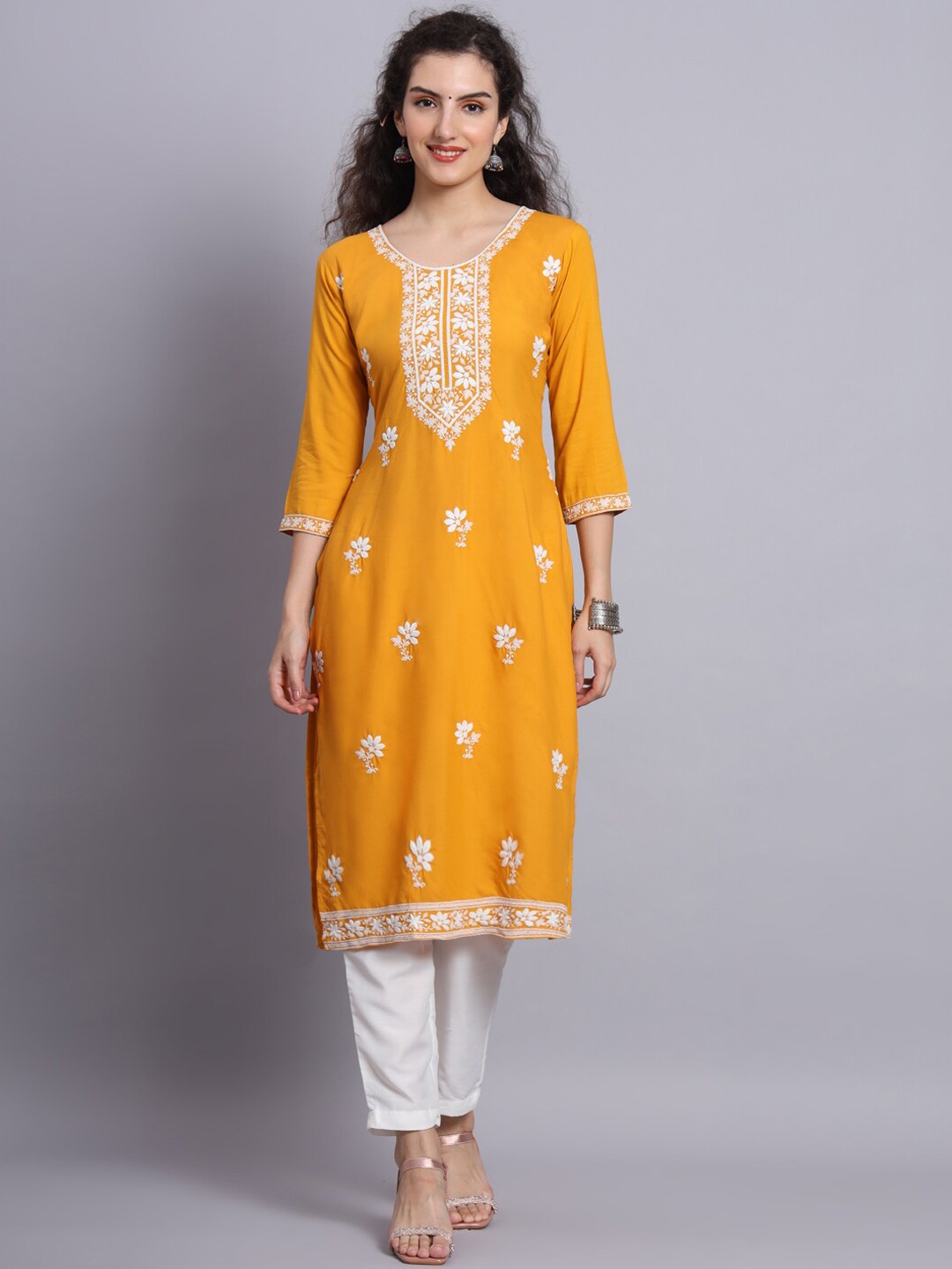 

VAIRAGEE Floral Motifs Thread Work Detail Straight Kurta, Yellow