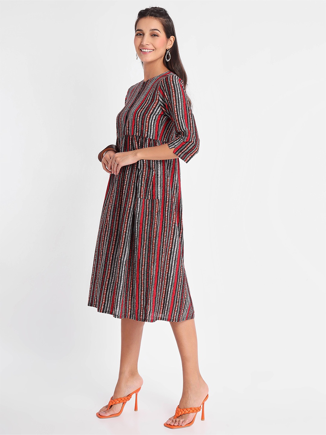 

Beyoung Women Red Printed Kurta