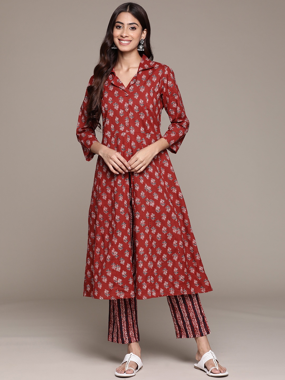 

Ishin Floral Printed Pure Cotton Kurta with Trousers, Maroon