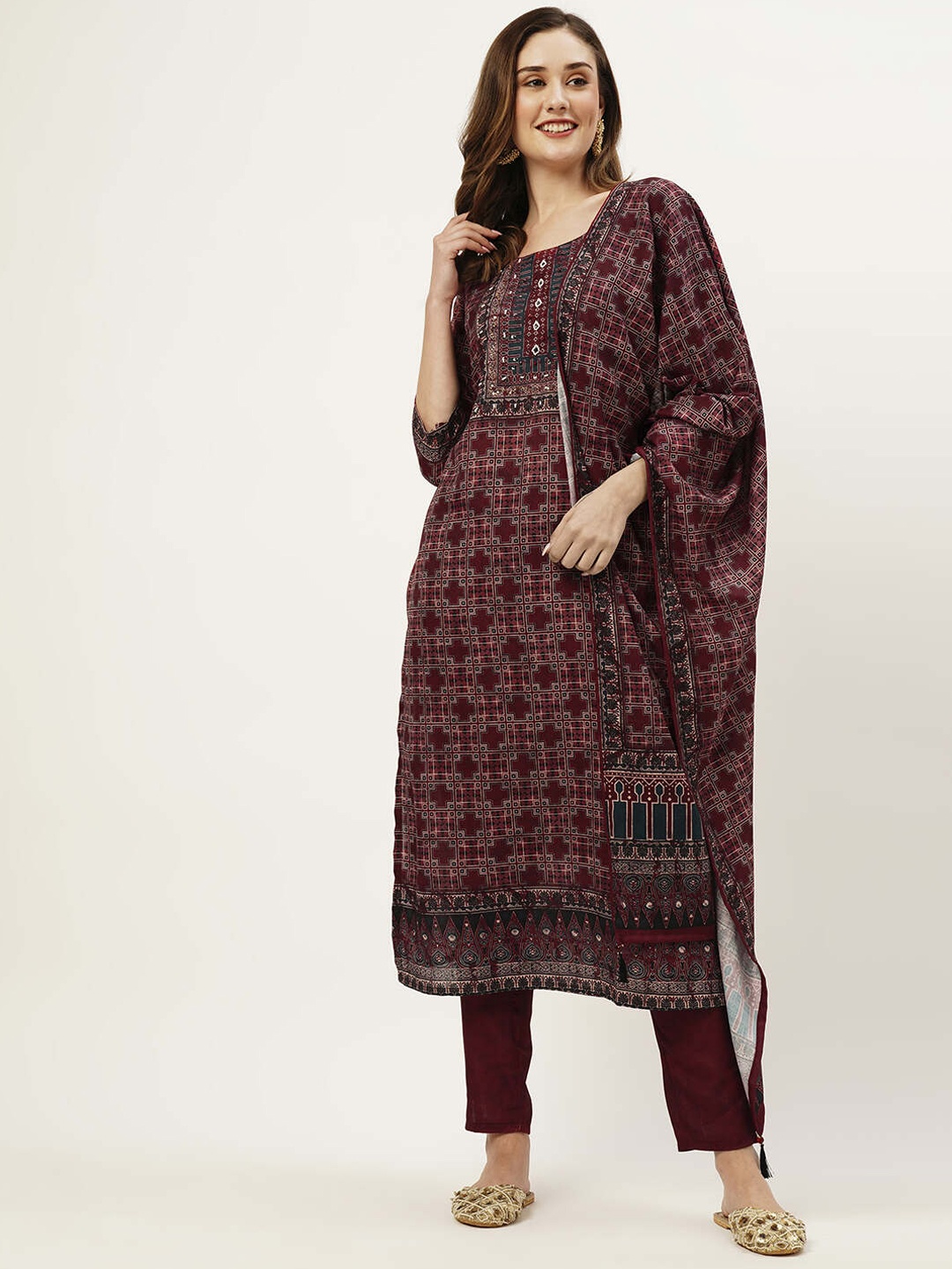 

ZOLA Geometric Printed Mirror Work Linen Kurta with Trousers & With Dupatta, Maroon