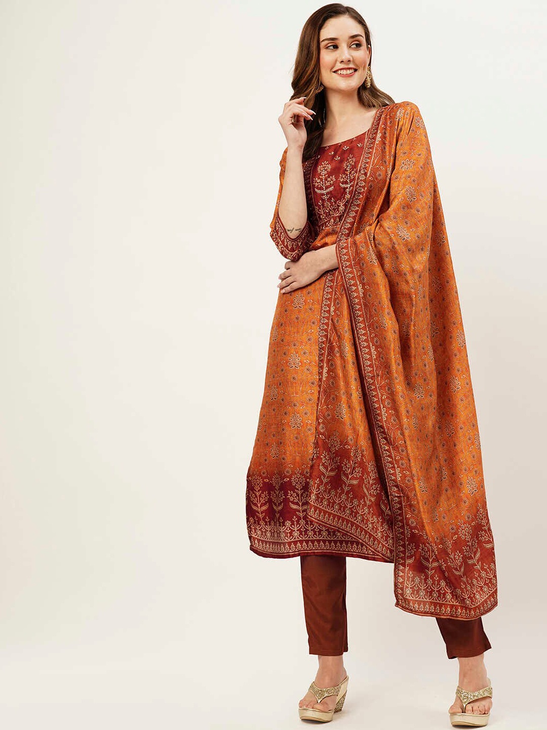 

ZOLA Women Floral Print Beads & Stones Kurta with Trousers & Dupatta, Orange