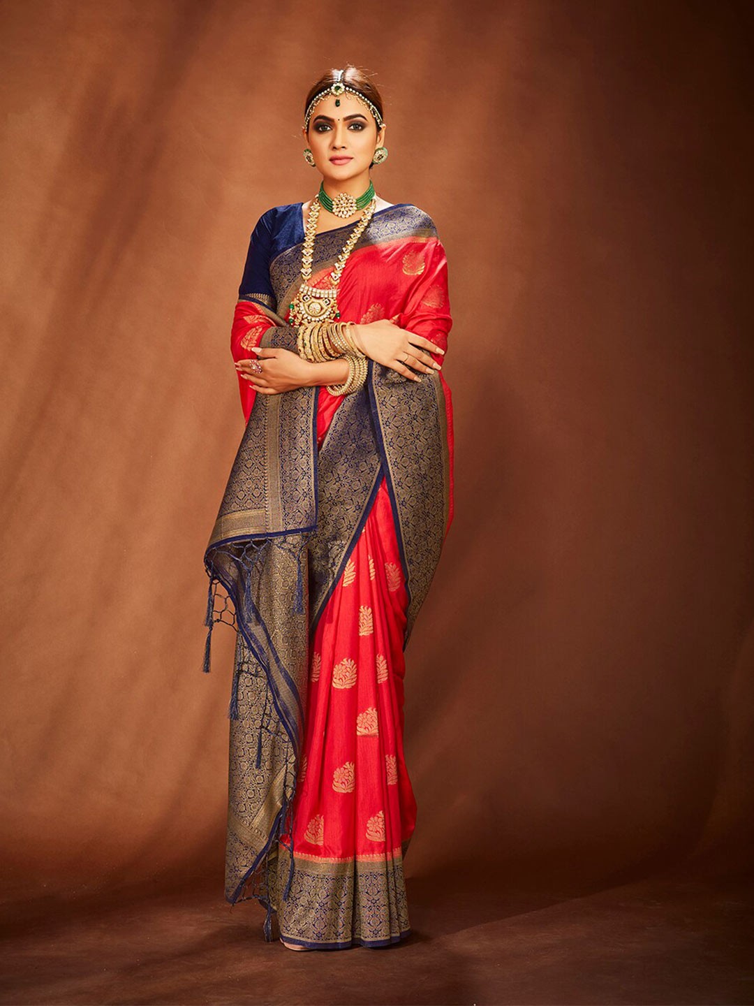 

Mitera Red & Red Ethnic Motifs Woven Design Zari Art Silk Banarasi Saree