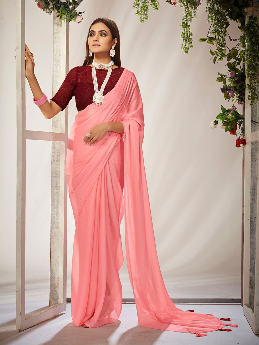 

Mitera Pure Georgette Saree, Pink