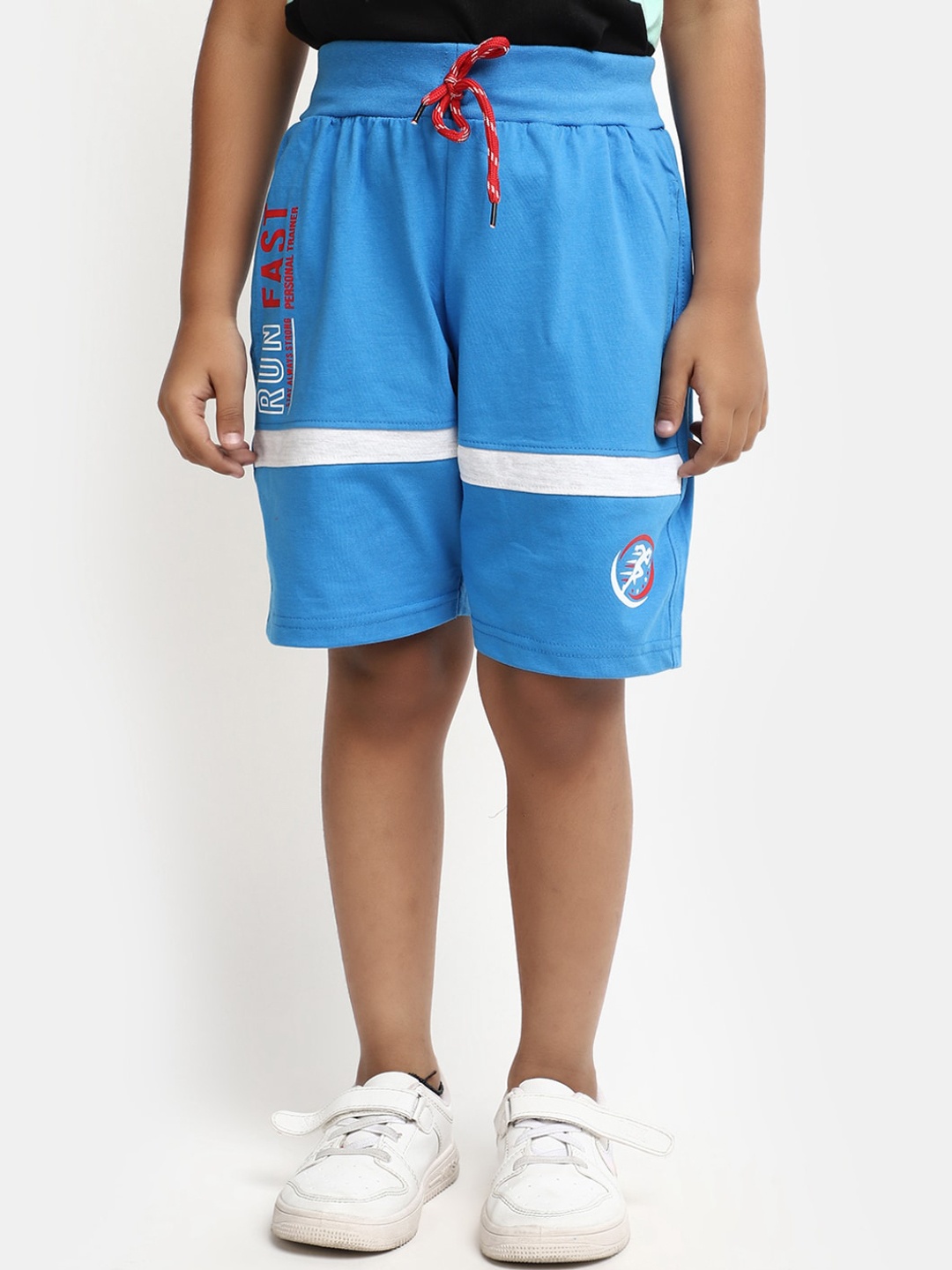 

V-Mart Boys Blue Printed Shorts