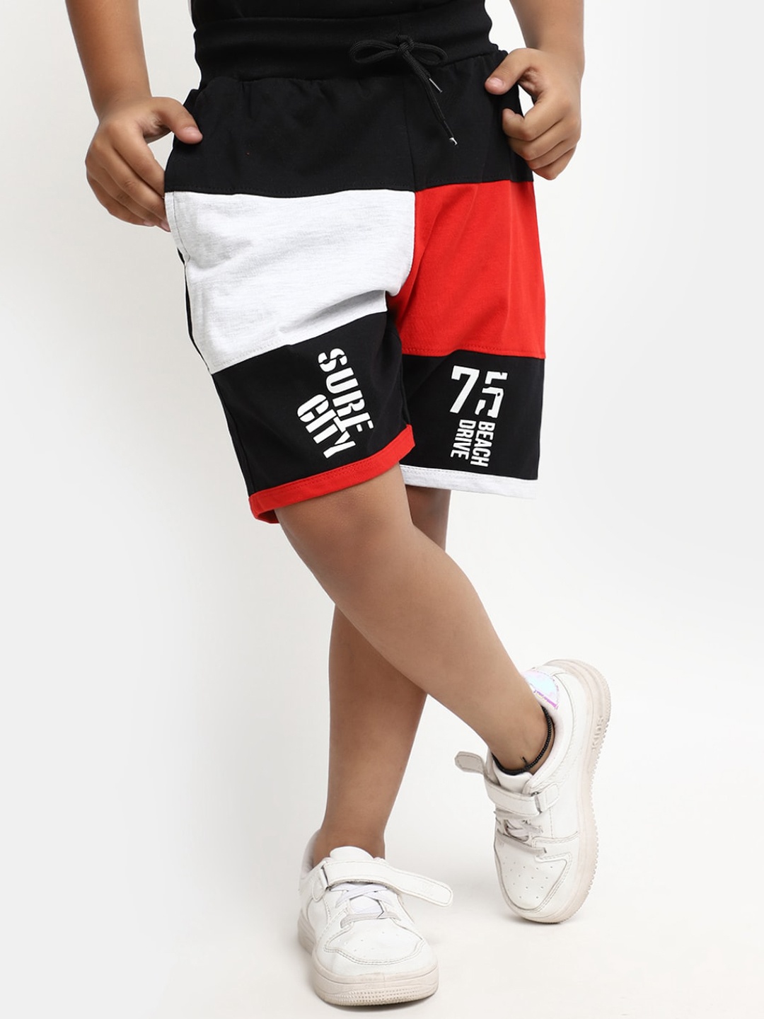 

V-Mart Boys Colourblocked Cotton Shorts, White