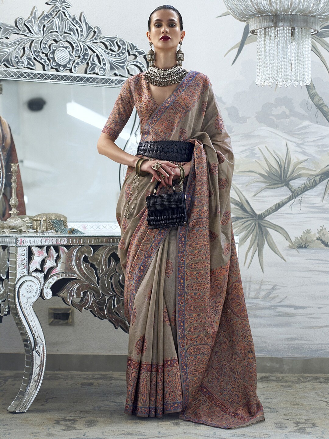 

Mitera Grey & Maroon Paisley Woven Design Banarasi Saree