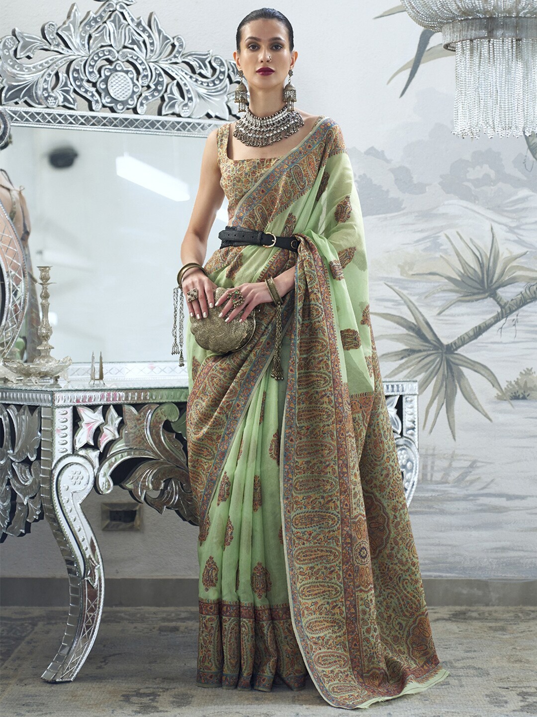 

Mitera Bagh Woven Design Zari Silk Blend Banarasi Saree, Green