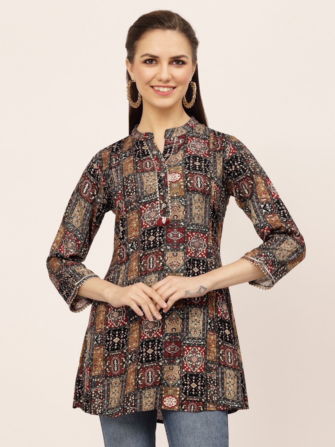 

TANKHI Ethnic Motifs Printed Gotta Patti Kurti, Black