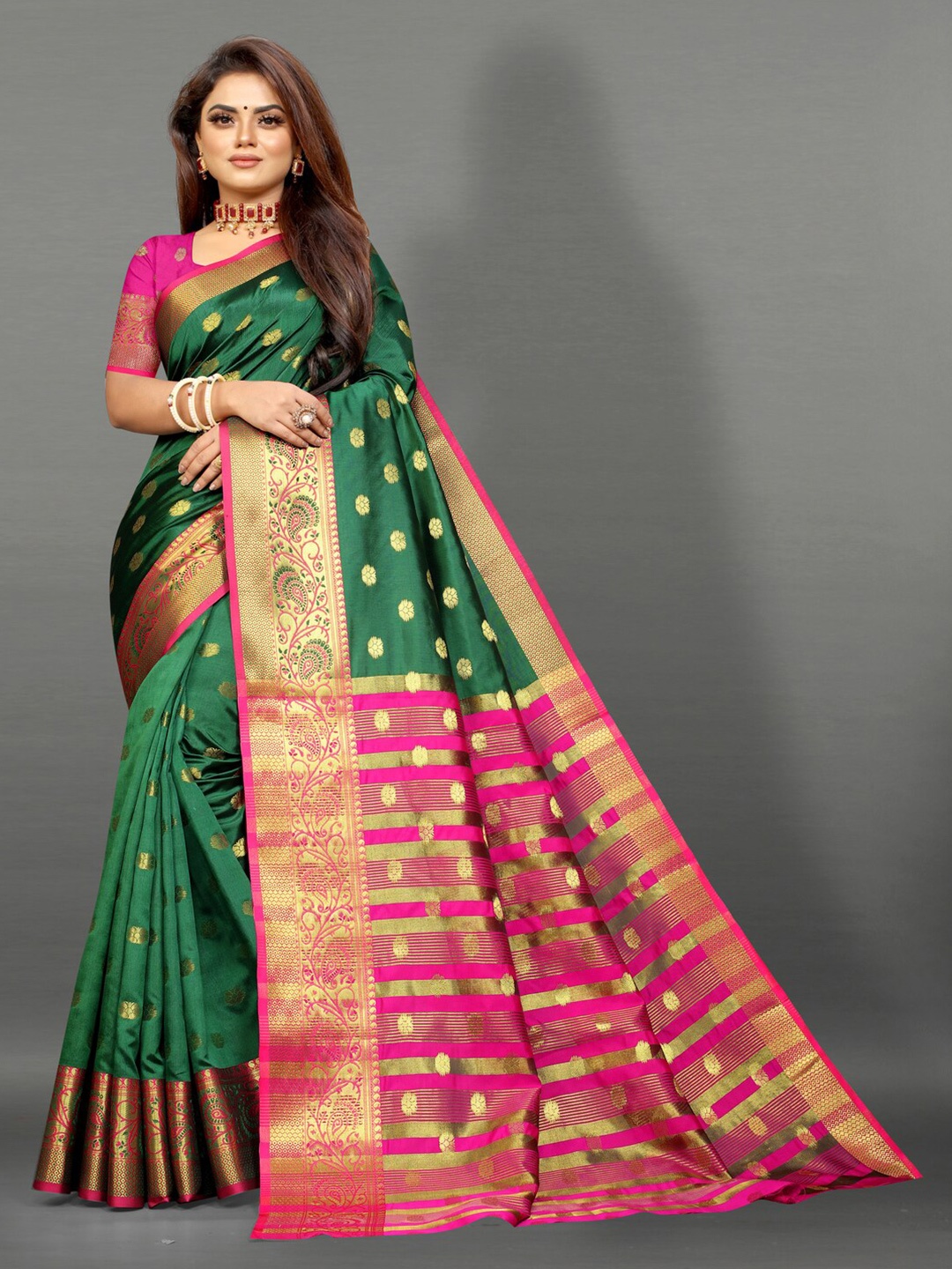 

MOKSHA DESIGNS Woven Design Zari Detailed Pure Silk Kanjeevaram Saree, Green