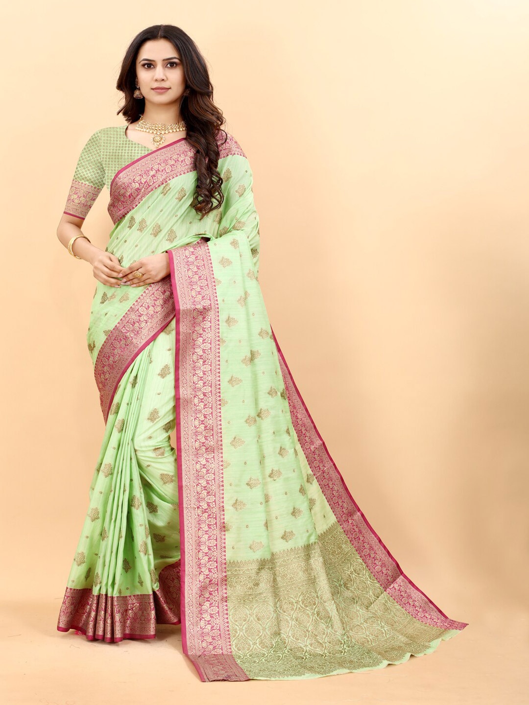 

MOKSHA DESIGNS Ethnic Motifs Woven Design Zari Pure Silk Banarasi Saree, Green