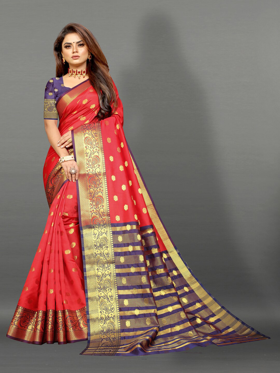 

MOKSHA DESIGNS Floral Woven Design Zari Pure Silk Kanjeevaram Saree, Red