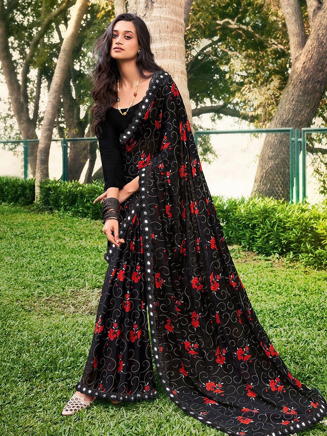 

KALINI Floral Printed Sequinned Pure Chiffon Saree, Black