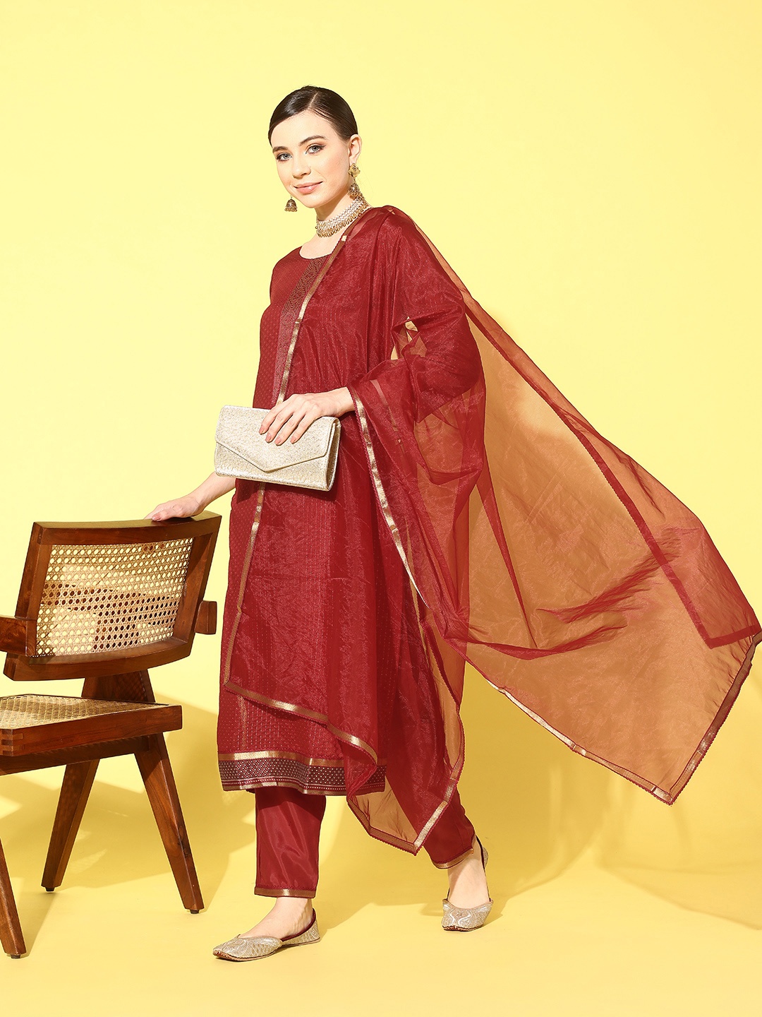 

SheWill Women Woven Design Regular Kurta with Trousers & With Dupatta, Maroon