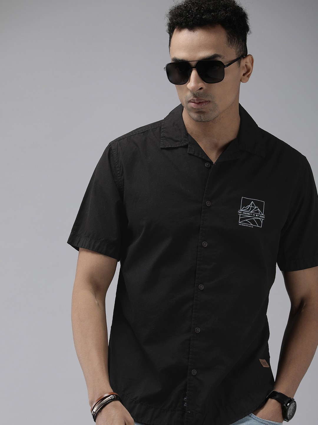 

Roadster Men Solid Regular Fit Opaque Casual Shirt, Black