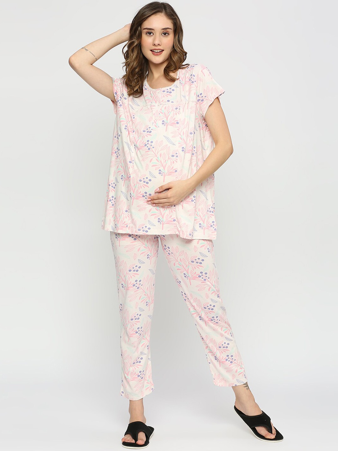 

MeeMee Floral Printed Pure Cotton Maternity Night suit, White