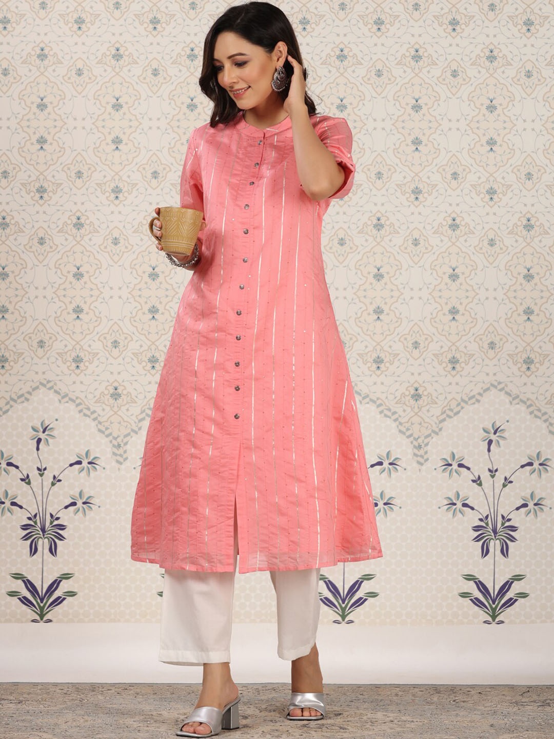 

Ode by House of Pataudi Striped Gotta Patti Sequinned A-Line Kurta, Pink