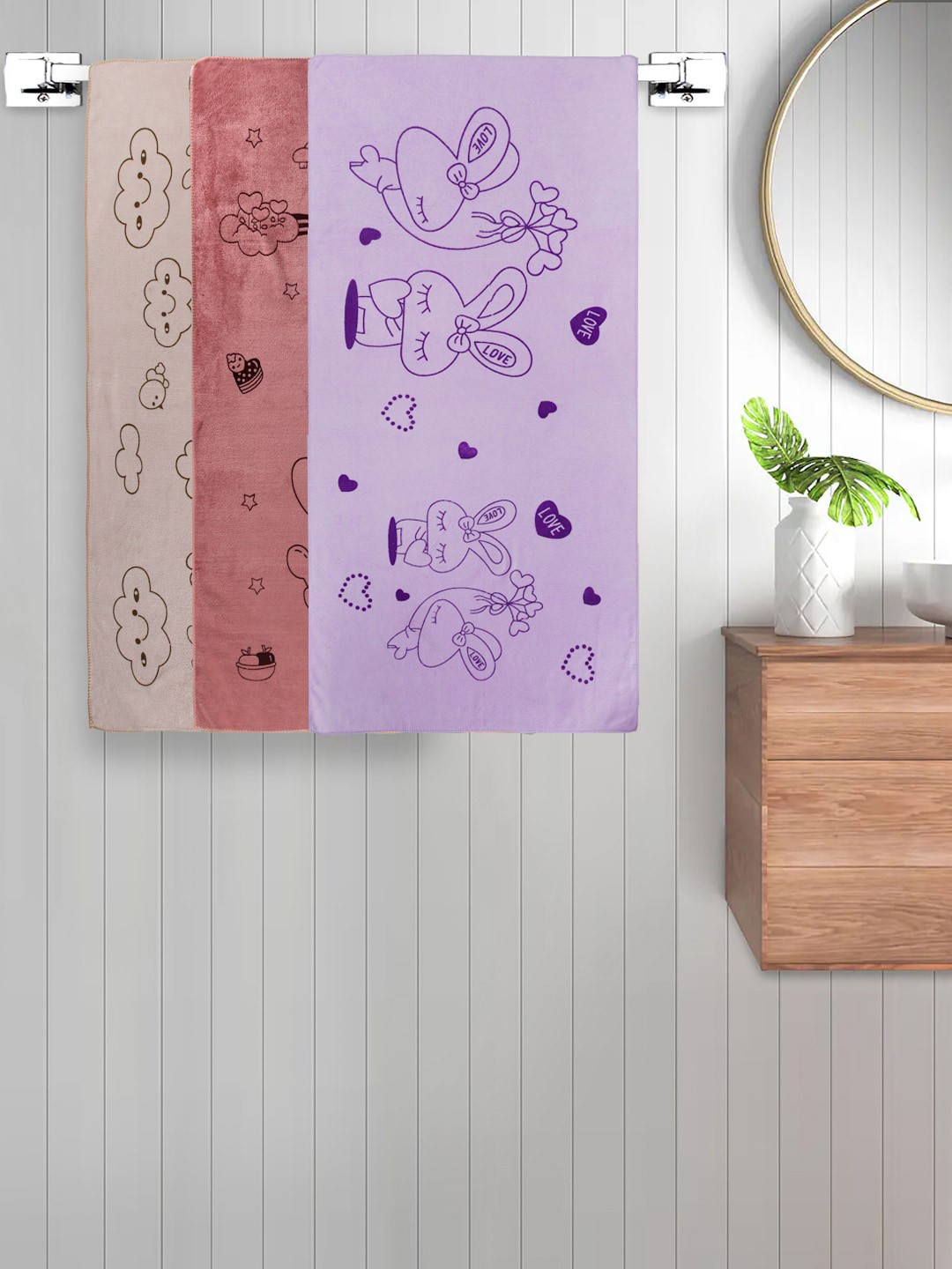 

FABINALIV 3-Pcs Purple & Pink Printed 300 GSM Cotton Bath Towels