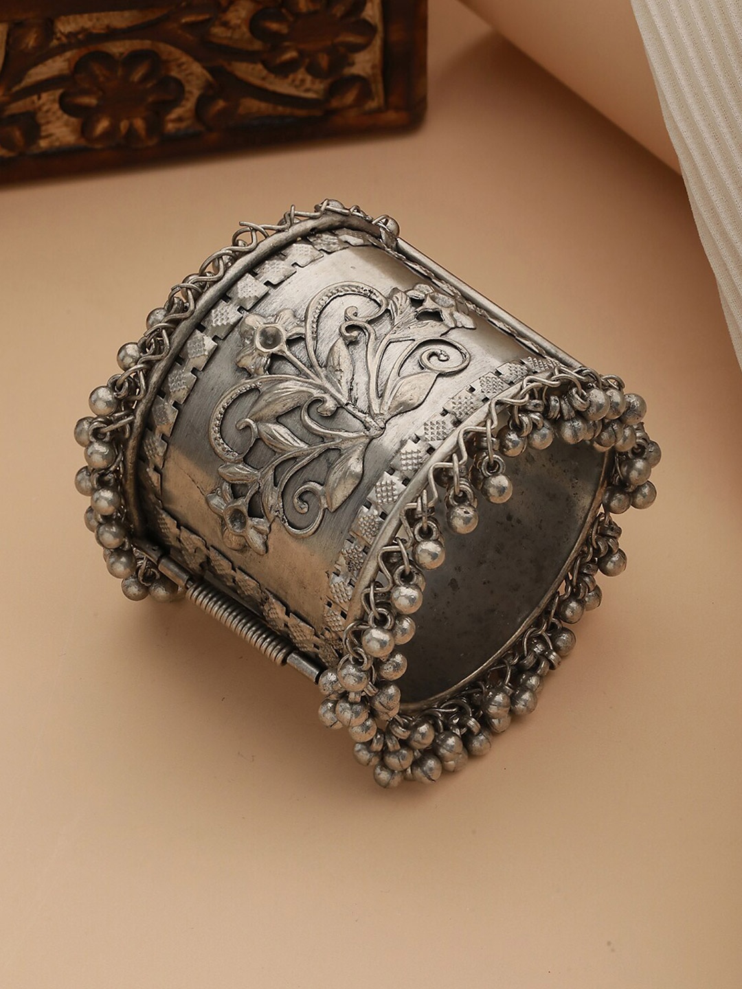 

Jazz and Sizzle Silver-Plated Kada Bracelet