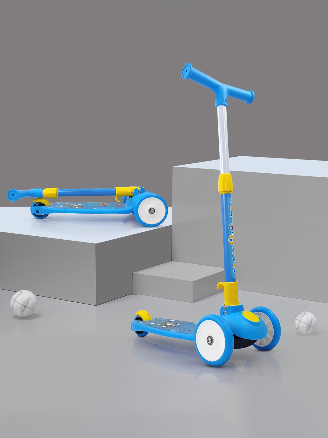 

NHR Kids Height Adjustable Tome & Jerry Foldable 3-Wheel Scooter, Blue