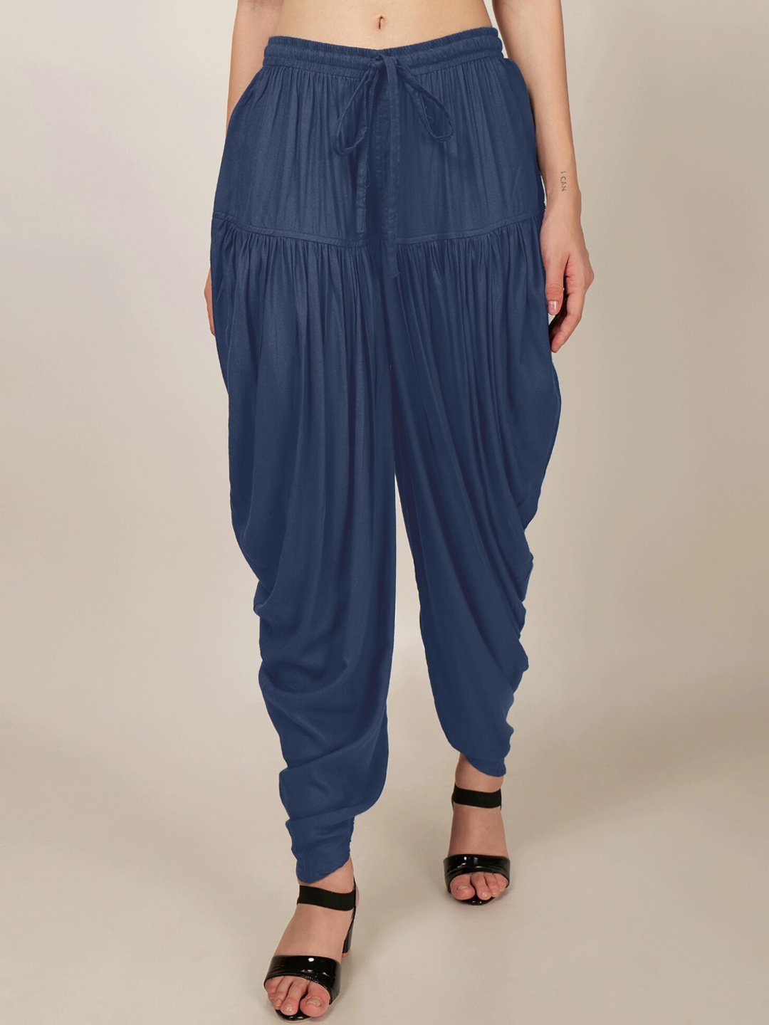 

PATRORNA Women Mid-Rise Relaxed-Fit Dhoti Pant, Grey