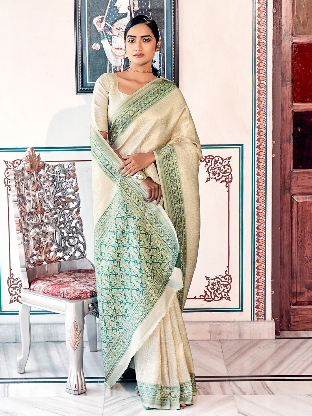 

KARAGIRI Woven Design Zari Kanjeevaram Saree, Cream