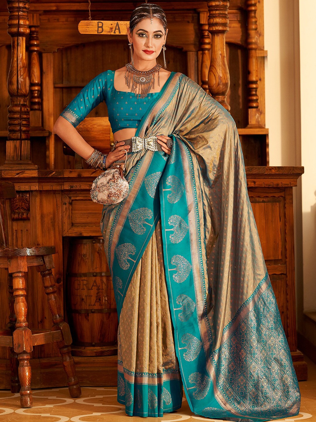 

KARAGIRI Ethnic Motifs Woven Design Zari Silk Blend Banarasi Saree, Beige