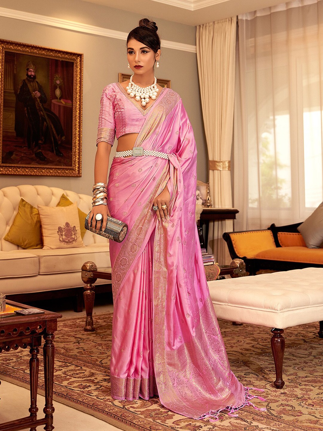 

KARAGIRI Floral Woven Design Zari Saree, Pink