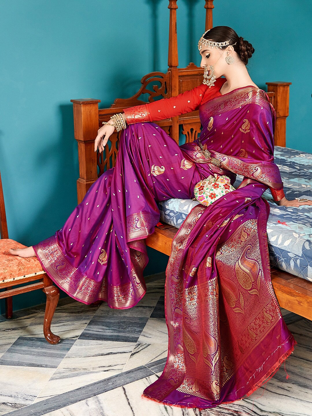 

KARAGIRI Ethnic Woven Design Zari Banarasi Saree, Violet