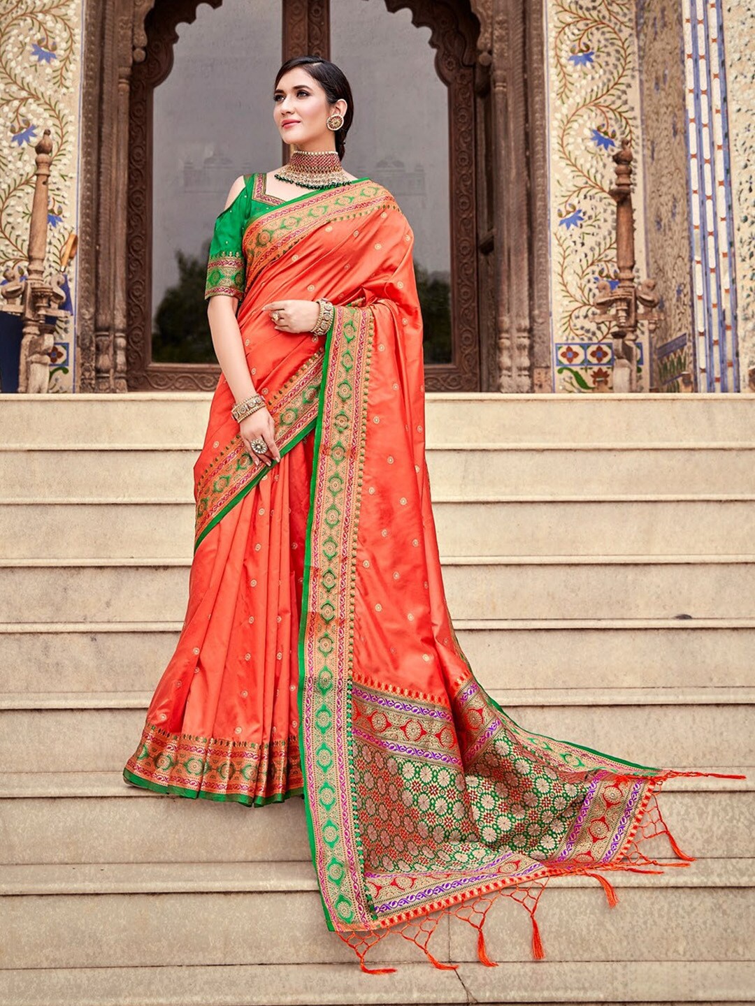 

KARAGIRI Ethnic Motifs Woven Design Zari Banarasi Saree, Red