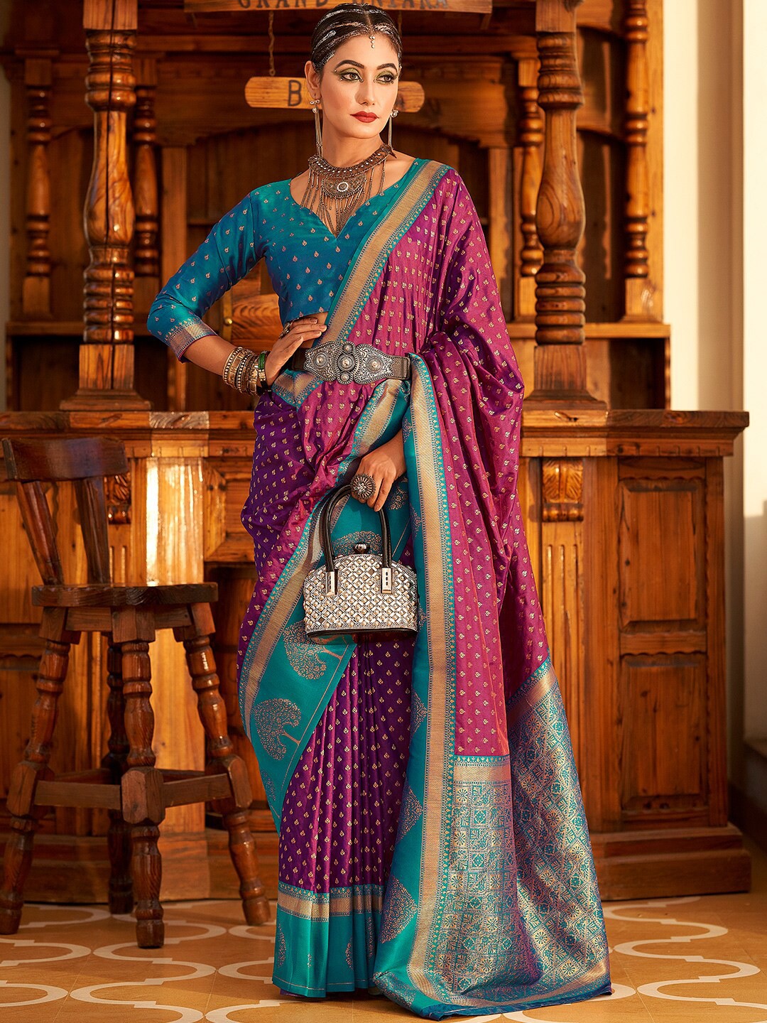 

KARAGIRI Woven Design Zari Banarasi Saree, Violet